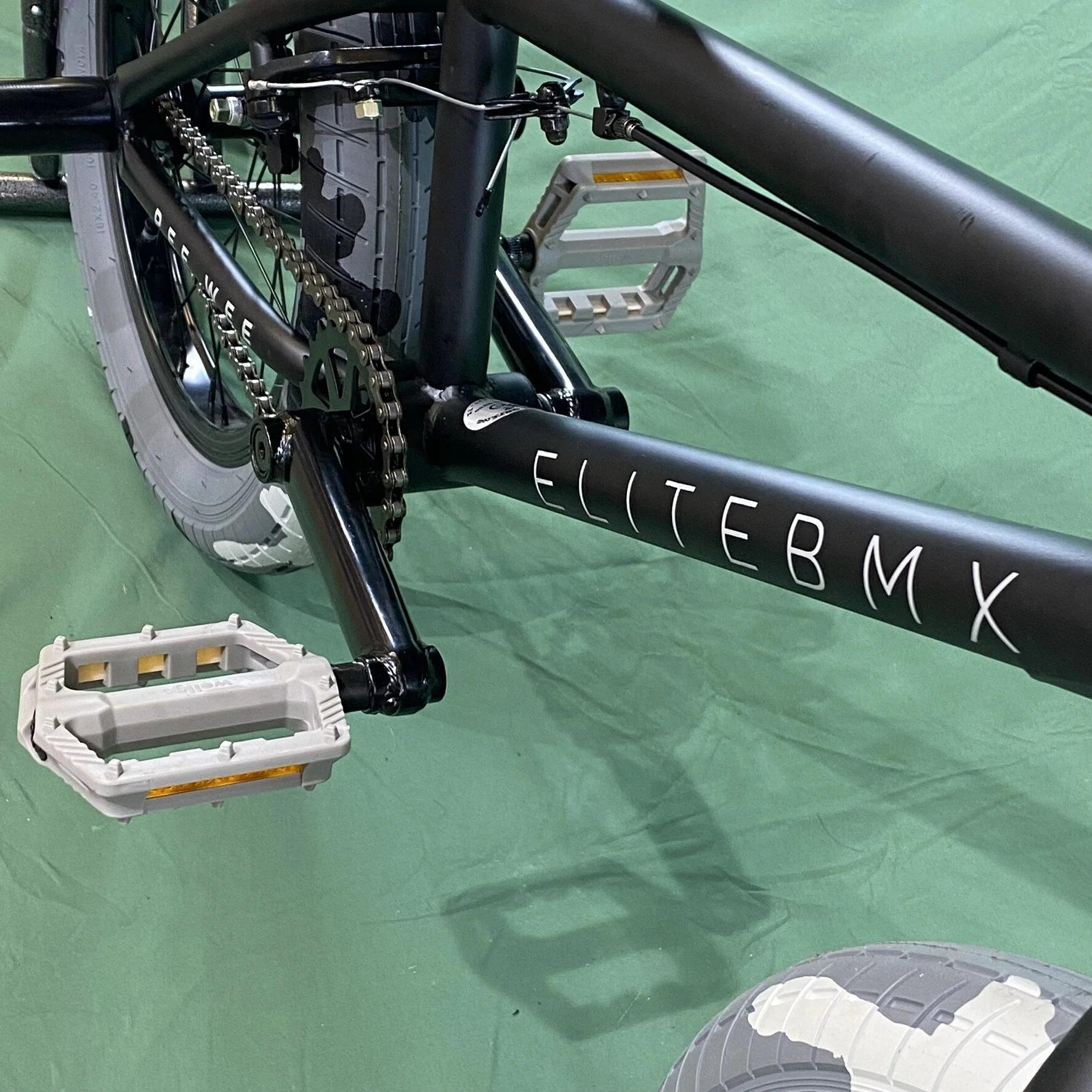 Elite bmx pee clearance wee